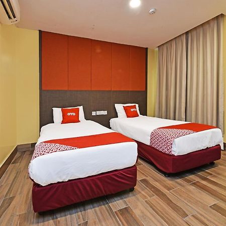 Capital O 90574 Hotel Glo Kuala Lumpur Extérieur photo